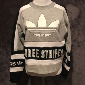 Adidas crew neck sweatshirt